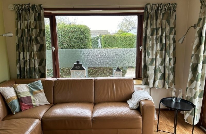 Haantjes vakantiepark terschelling budget bungalow paal6 woonkamer2