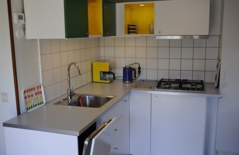 Haantjes Vakantiepark Terschelling Budget bungalow  4 personen Lijsterbes keuken
