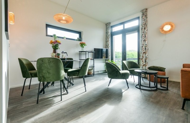 Haantjes Vakantiepark Terschelling Duinlodge 4 personen eetkamer