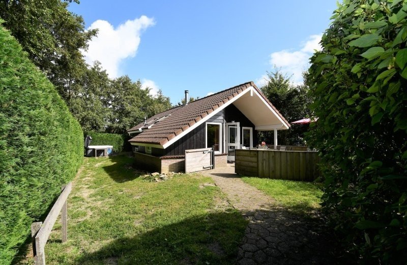 Haantjes vakantiepark terschelling schylger plakken vissersplak buiten3