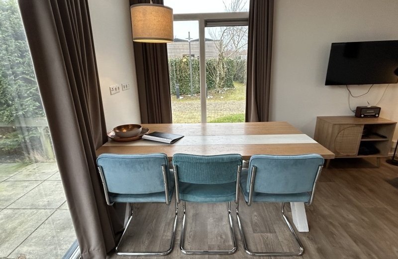 Haantjes vakantiepark terschelling wadstromen basic 5 6 personen pannengat eethoek