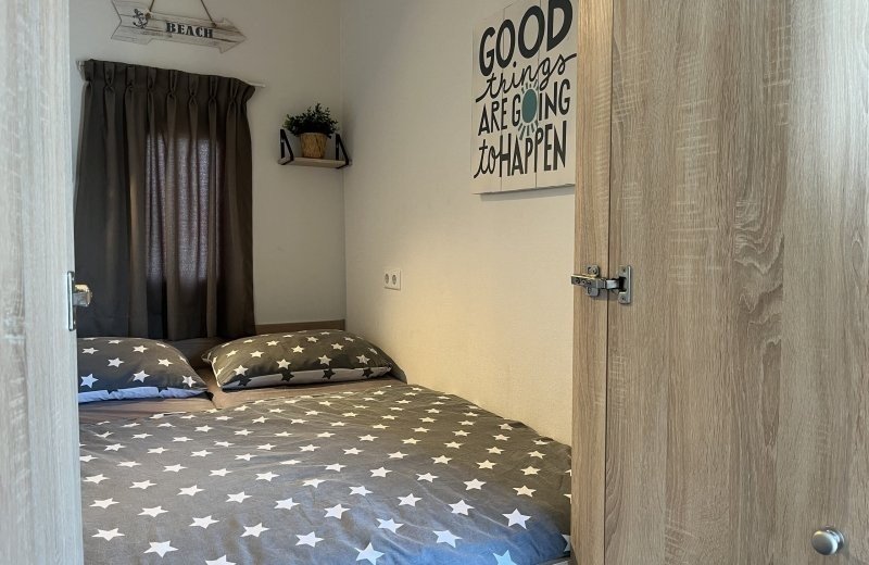 Haantjes vakantiepark terschelling wadstromen basic 5 6 personen slenk bedstee