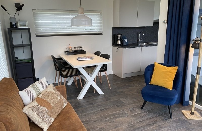 Haantjes vakantiepark wadplaten engelsche hoek woonkamer2