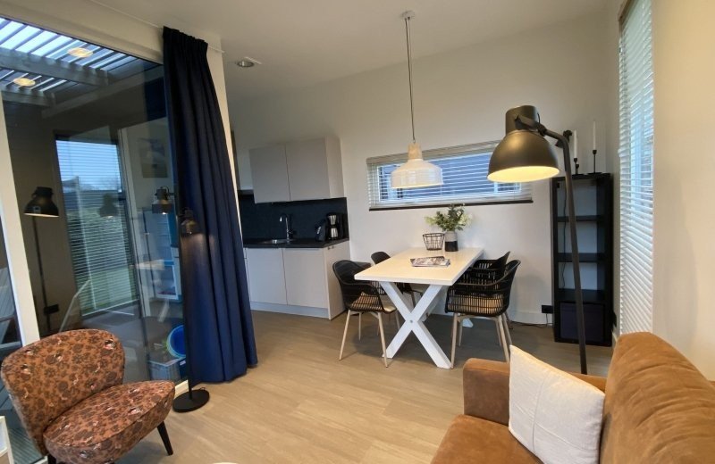 Haantjes vakantiepark wadplaten grienderwaard woonkamer2